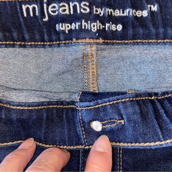 Maurice’s Women’s “M” XL Super High Rise Dark Wash Tapered Ripped Stretch Denim - Picture 5 of 6